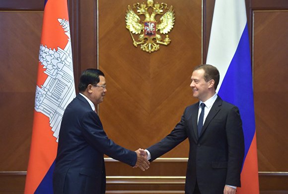Дмитрий Медведев встретился с Премьер-министром Королевства Камбоджа Хун Сеном