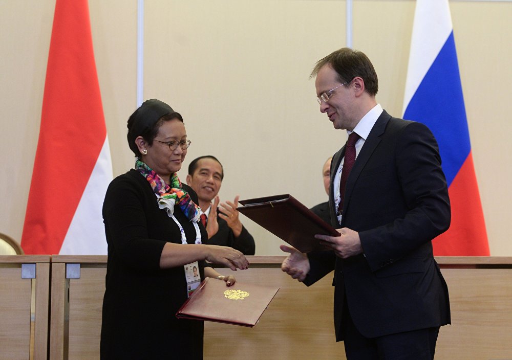 Document signing ceremony following Russian-Indonesian talks