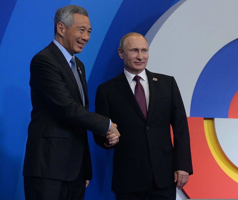 Церемония приветствия президентом РФ В. Путиным глав делегаций-участников саммита Россия — АСЕАН